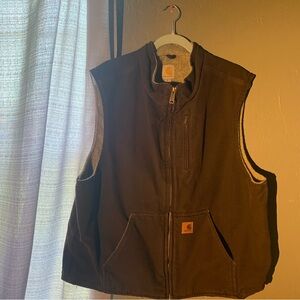 Carhartt brown vest. Thick material. Size XL.